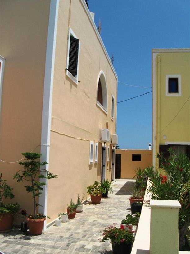 Hotel Mirsini Pansion Karterados  Exterior foto